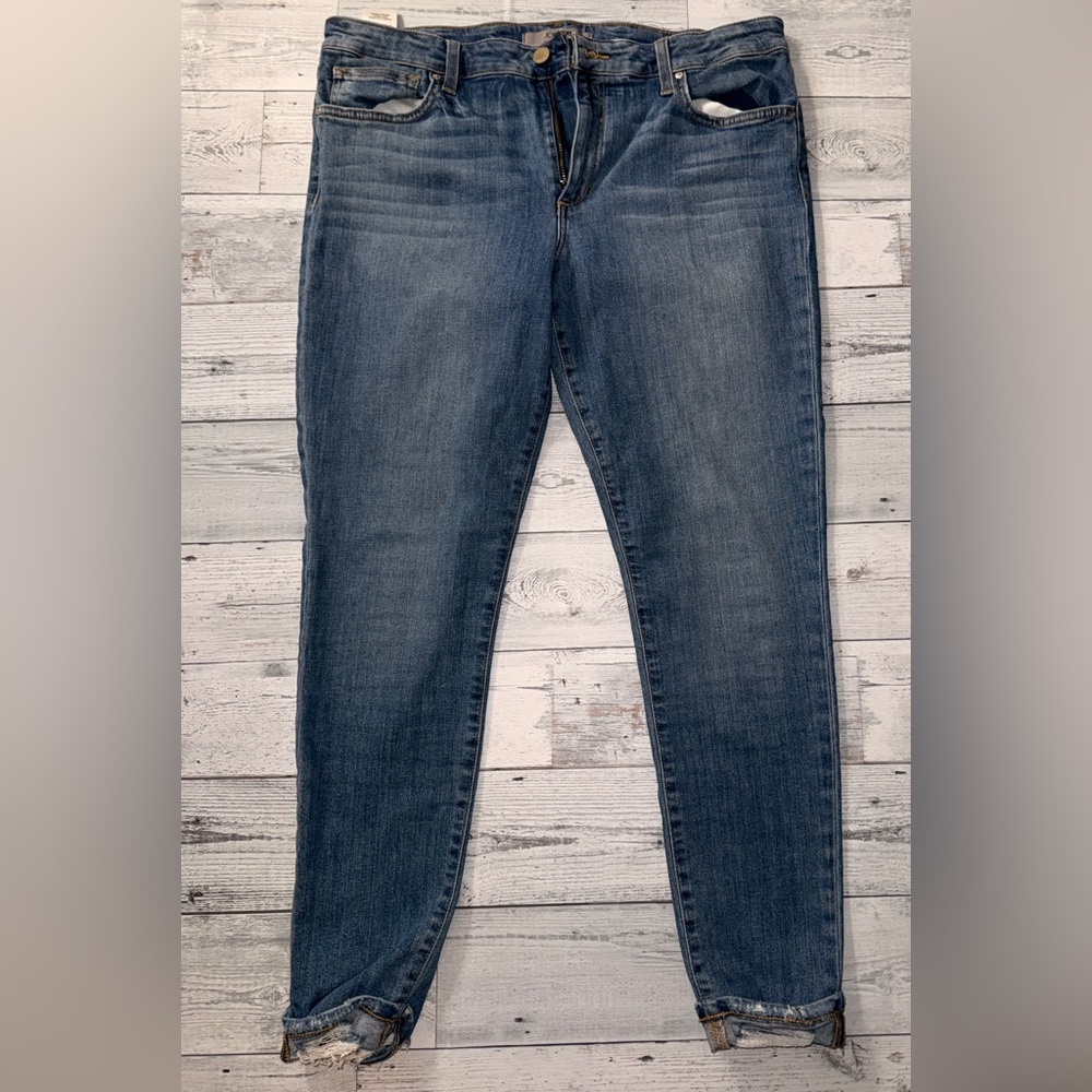Joe’s Jeans raw cuff crop